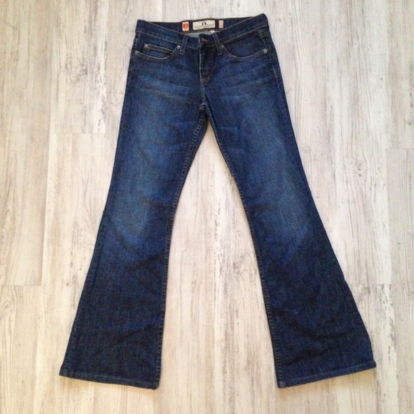 Juicy Couture Jeans - Picture 2 of 3